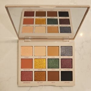 Persona Eyeshadow Palette - Gold, Green, Brown, Red Shades